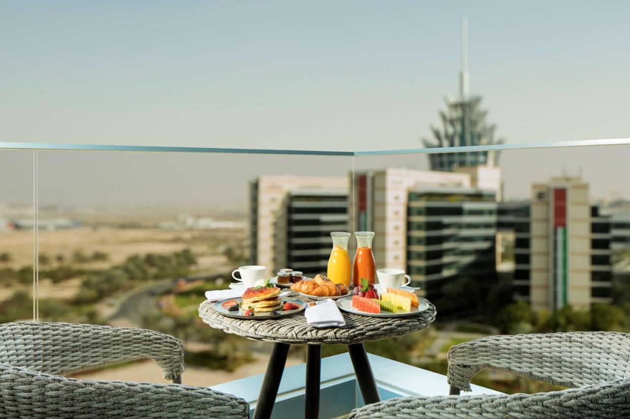 Radisson Blu Hotel Apartment Dubai Silicon Oasis Exterior photo